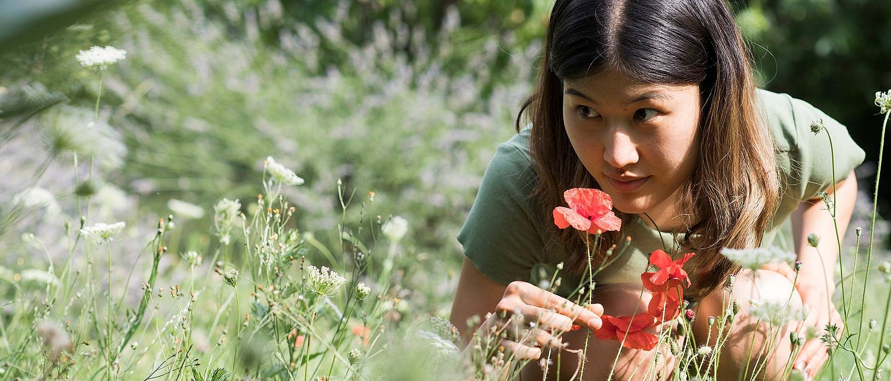 Girl with flowers