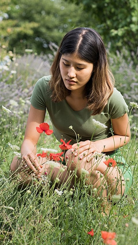Girl with flowers